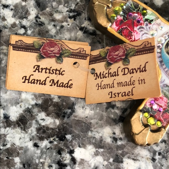 Handmade Cross Decoration with Jesus - Picture 2 of 4